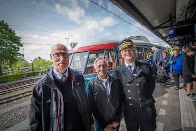 Herman (78) uit Apeldoorn stapt in bijzondere trein: veertig jaar geleden was hij er zelf conducteur