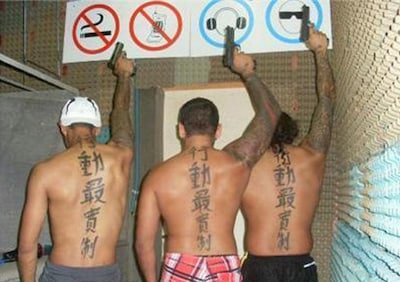 Wie zie zijn de ‘tattookillers’, verdacht van moord op Onno Kuut uit Enschede?