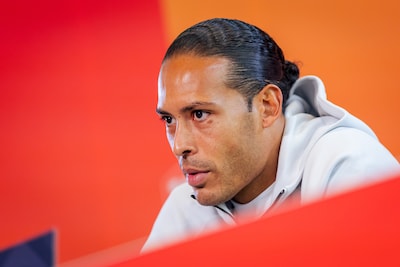 Xavi overtuigde Virgil van Dijk ‘binnen tien seconden’ om bij Oranje te blijven: aanvoerder gaat door tot EK 2028