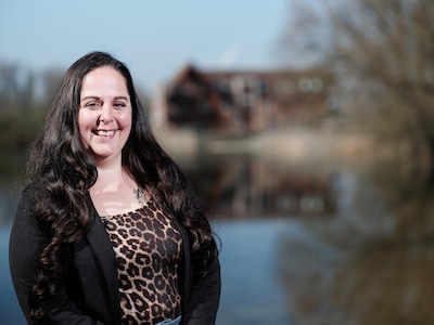 Onbekende partij krijgt bijna helft van stemmen, wijkverpleegkundige moet ineens gaan besturen