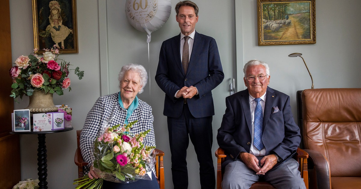 Echtpaar uit Nieuw-Beijerland viert 60-jarig huwelijk