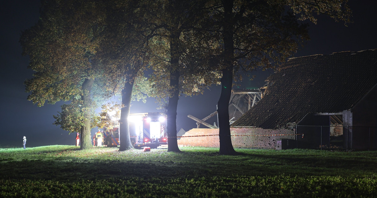 Dode door ingestorte schuur in Bellingwolde | 112 nieuws Westerwolde