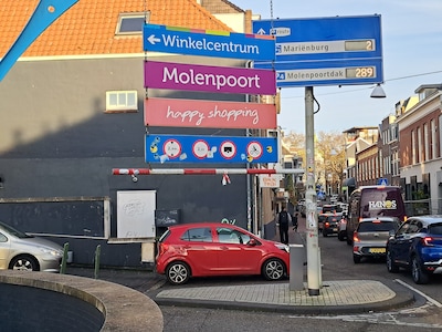289 vrije parkeerplaatsen op het Molenpoortdak? Echt niet!