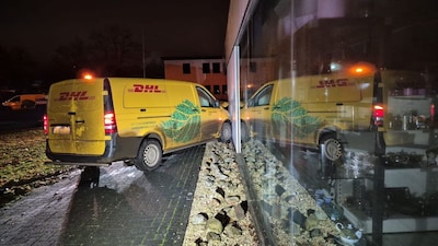 Ex-pakketbezorger die veel te hard reed is schuldig aan ongeluk op bedrijventerrein