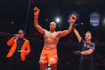 Van kickboksen naar MMA naar boksen: Levi Rigters sluit zich aan bij Boxing Gladiators