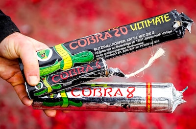 Zwaar vuurwerk lag in slaapkamers, garageboxen en zelfs in een kinderkamer: negen arrestaties in Haa