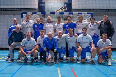 Voormalig handbalsterren van Hellas voor vierde keer op rij kampioen