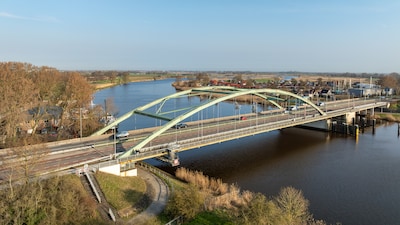 Brug over Zwarte Water bij Hasselt houdt het niet vol: deze plannen zijn mogelijk