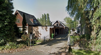 Fundaparel: vrijstaand wonen met zwembad en drie (!) garages in Den Haag