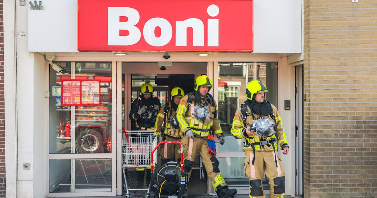 Klein brandje in supermarkt aan Populierenlaan in Stolwijk, winkel ontruimd