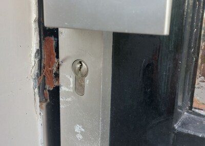 Alerte omwonende betrapt man die met koevoet voordeur woning openwrikt in Oostelbeers