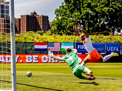 Nederlands elftal krijgt grote kansen om score te openen, Ma