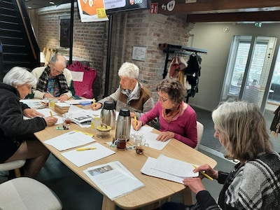 Brieven schrijven voor vrijheid in de bieb in Zutphen