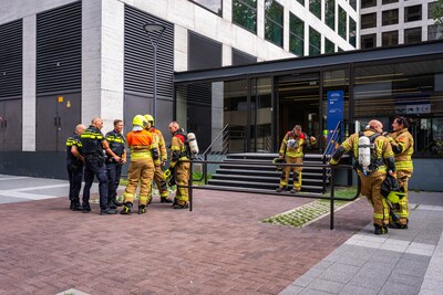 Derde brand in drie dagen tijd bij kantoorpand Marconistraat in Rotterdam, politie start onderzoek