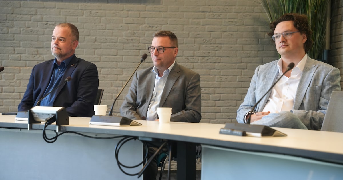 Wethouder Koelewijn treedt binnen drie weken al af in Bunschoten-Spakenburg: ‘Onvoorziene persoonlij