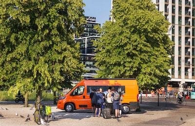Haagse Soepbus blijft op de Koekamp staan, er is geen betere alternatieve locatie gevonden