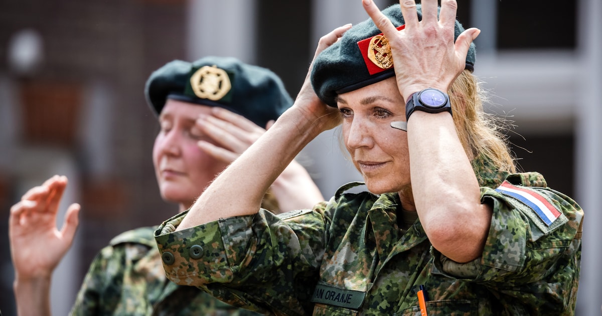 Máxima rondt eerste deel van militaire opleiding af, Amalia en Ariane als verrassing bij ceremonie | Show