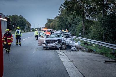 Kind (3) in ziekenhuis overleden na dodelijk ongeval vlak over de grens: gezochte chauffeur nog altijd spoorloos