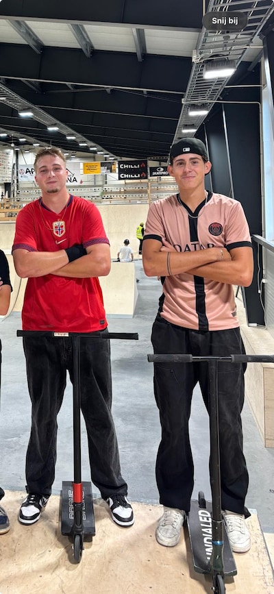 Nijmeegse stuntsteppers doen mee aan WK in Paraguay