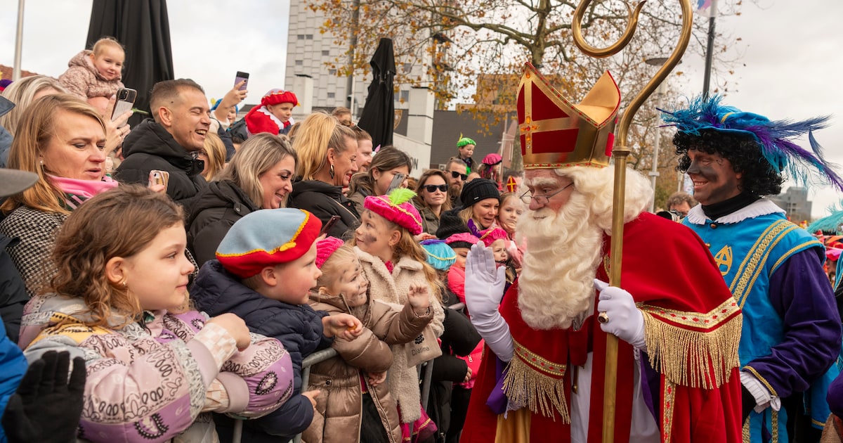 Sinterklaas en pieten komen langs bij winkelcentrum Hoogzandveld in Nieuwegein
