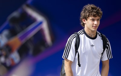 Verstappen steunt bedreigde Antonelli: ‘Wat Marko ook zegt, dat betekent niet dat je iemand verrot mag schelden’