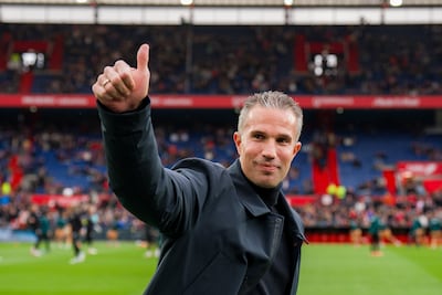 Robin van Persie in de maling genomen tijdens bezoek aan bouwmarkt: ‘Was ik dat?’