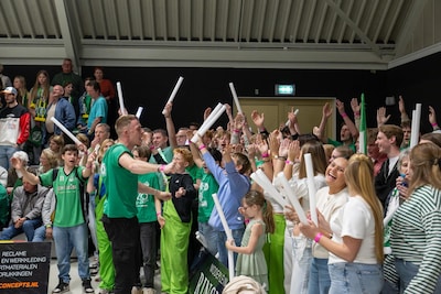 ‘DVO-capo’ Daan (24) vroeg een jaar geleden al vrij voor korfbalfinale: ‘We gaan met zo’n 740 suppor