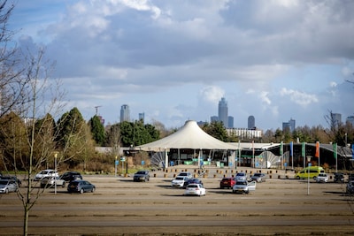 Parkeerplaats bij Diergaarde Blijdorp wordt een nieuwe P+R-locatie