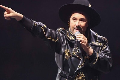 Songfestival-zanger krijgt stortvloed aan haatreacties na show in Amsterdam: ‘Ik ga niet weg’