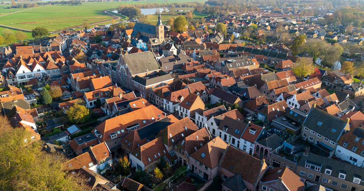 Stadswandelingen met gids in Hattem geven inkijkje in de geschiedenis
