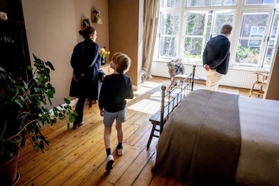 Huizenverkopers dupe van strijd tussen makelaars en Funda? ‘Voorkomen dat je straks dubbel gaat betalen’