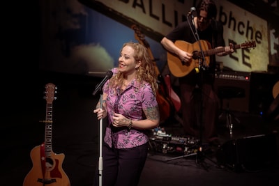 Anneke van Giersbergen brengt Ierse muziek naar Stadstheater Zoetermeer