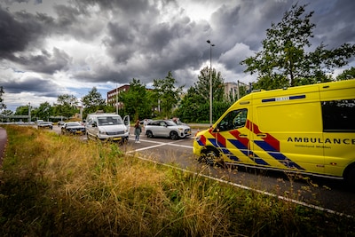 Kop-staartbotsing tussen drie voertuigen in Arnhem