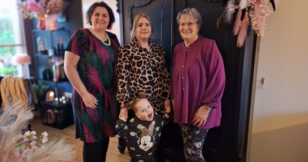 Modeshow in Opheusden toont kleding uit kringloopwinkel