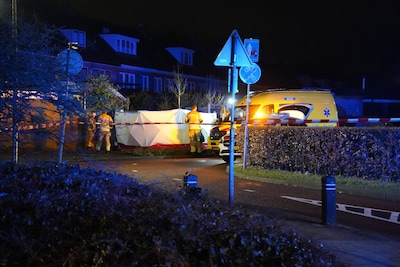 Dodelijke schietpartij in Zwolle: slachtoffer sterft op straat