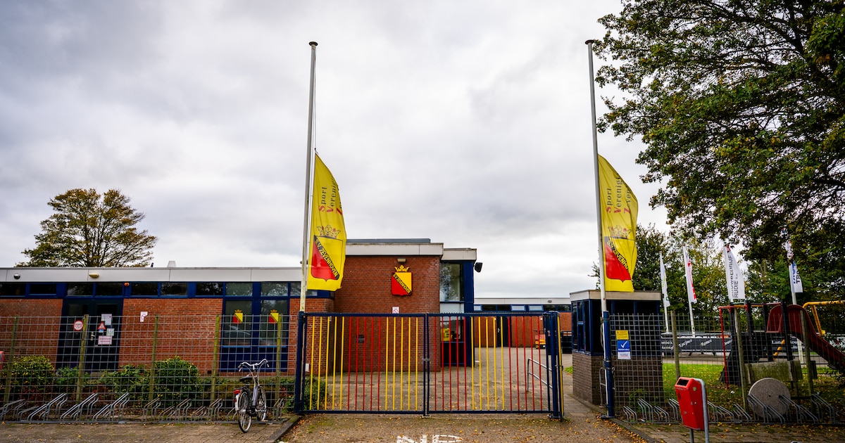 Erehaag door het dorp voor omgekomen Jacco (28), zaterdag uitvaart
