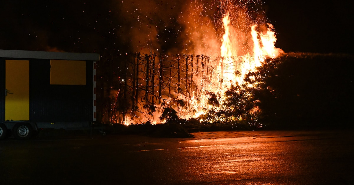 Nachtelijke brand aan Jan Rodenhuisplein in Franeker