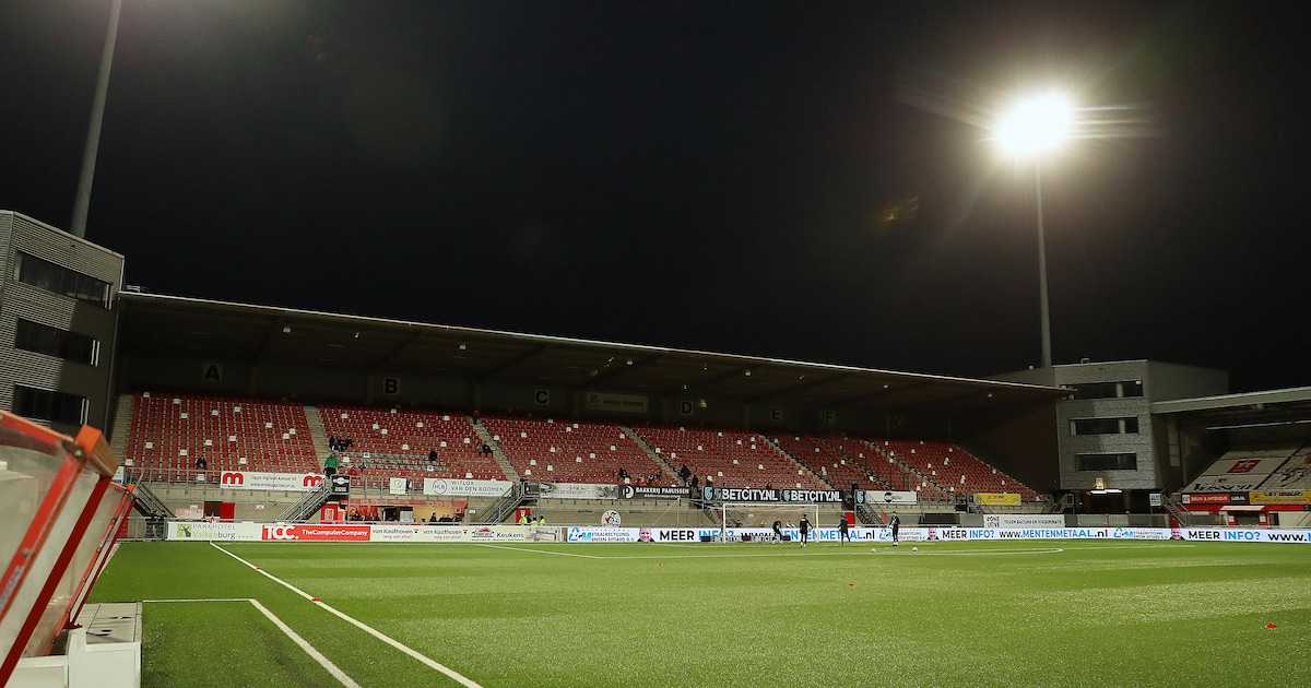 MVV wil zo snel mogelijk kunstgras omruilen voor echt gras | Sport | AD.nl