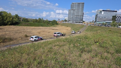 Overleden vrouw aangetroffen in de buurt van de Maas in Venlo, politie houdt rekening met misdrijf