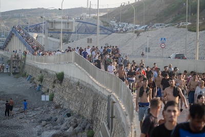 Waarom ging het zo mis bij Ceuta? Donderdag waren de Marokkaanse agenten plots verdwenen