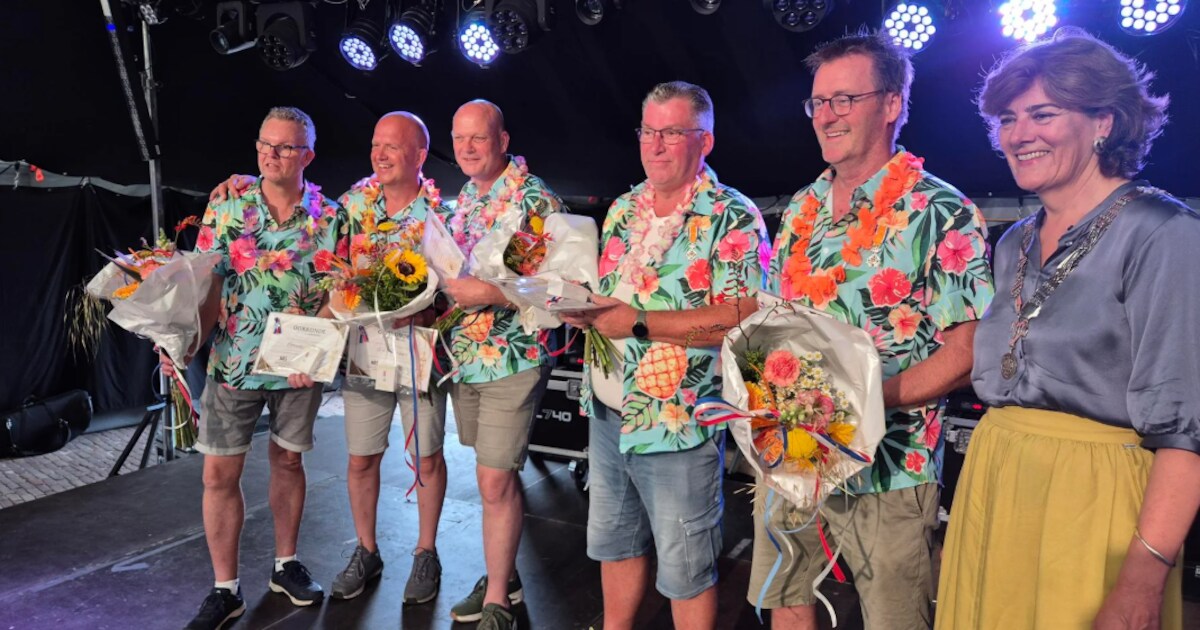 Koninklijke onderscheiding voor vijf vrijwilligers vanwege jarenlange inzet bij Marker Havenfeesten