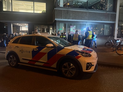 Gewonde bij mogelijk steekincident bij uitgiftepunt voor daklozen