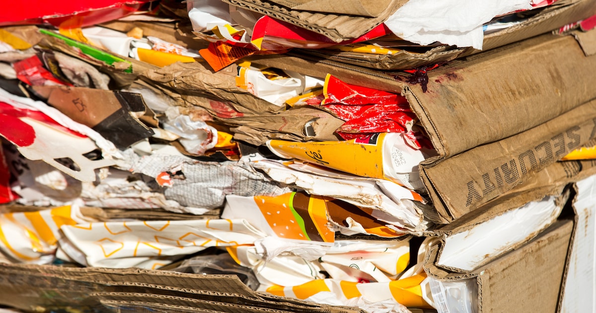 Geen papiercontainers bij Praxis in Vroomshoop tijdens de feestdagen