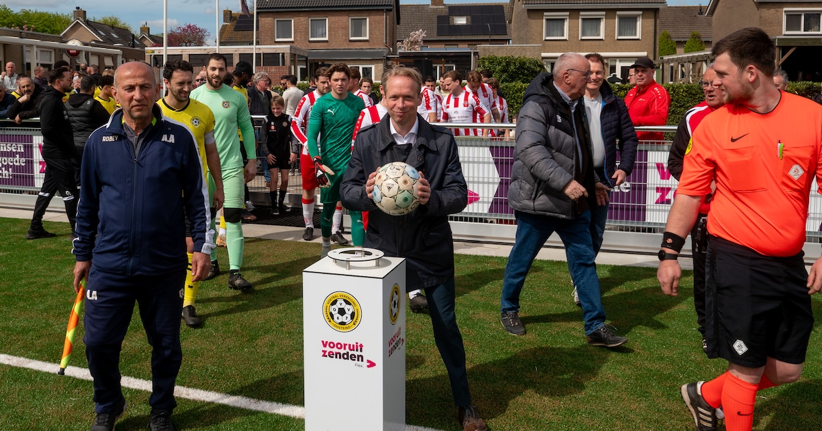 OVV’67 opent nieuw hoofdveld met een gedurfde panenka: ‘Dan heb je wel ballen, want als hij had gemi