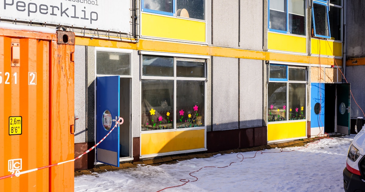 Brand legt basisschool de Peperklip in as, alle negen lokalen onbruikbaar: ‘Lesmateriaal is vergaan’