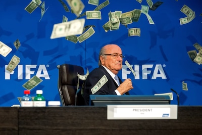 Blatter heeft advies voor Infantino: ‘Hij moet bew