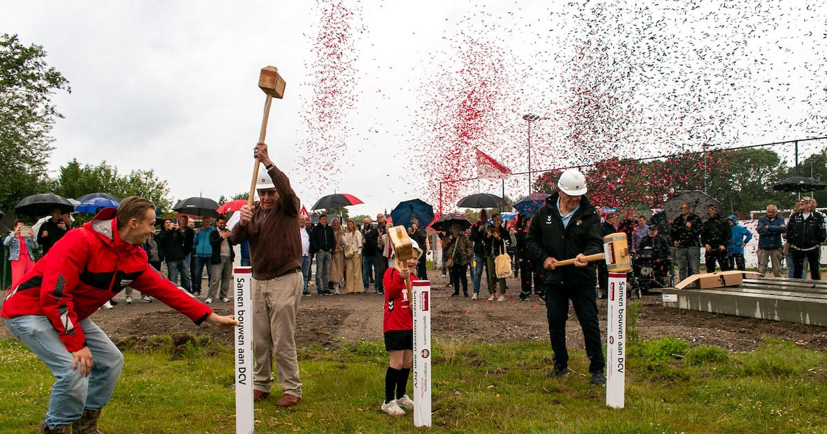 Na 25 jaar wachten start bouw nieuw clubhuis voetbalvereniging DCV: ‘Kan hopelijk 100 jaar mee’