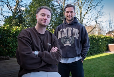 ‘Pispotten’ en Nederlands schoolvoetbalkampioen: jaren later zijn twee Drielse boezemvrienden hereni