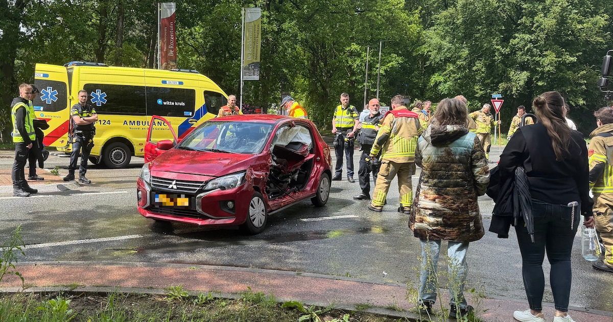 Veel schade na botsing in Garderen