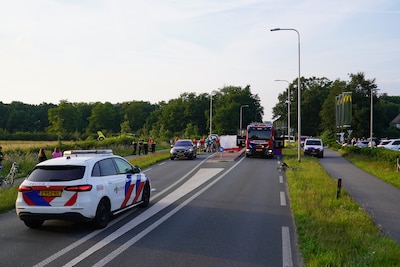 Fietser gewond na botsing bij McDonald’s in Malden, traumahelikopter gealarmeerd